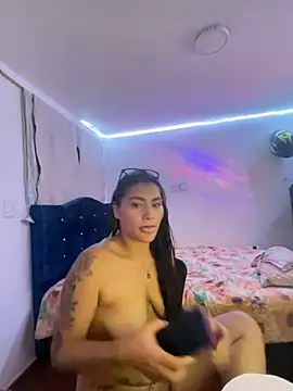 esmeraldapokajontas Adlı Modelin Canlı XXX Sohbeti