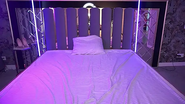 Chatroom XXX en direct de Snow_WhiteeeX