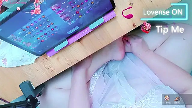 AngelwithEcup 即時 XXX 聊天