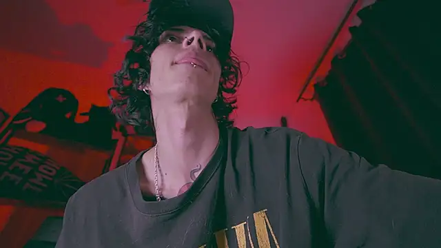 Olliver___yのライブXXXチャット