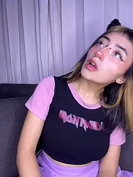 baby_akuma's Live XXX Chat