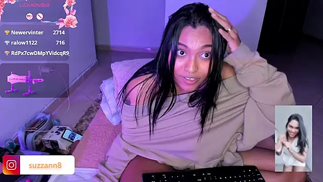 AnneteLynchのライブXXXチャット