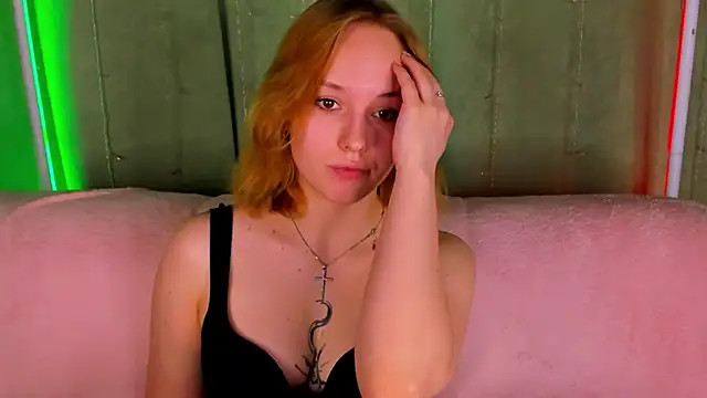 RikkiChoco Chat XXX live