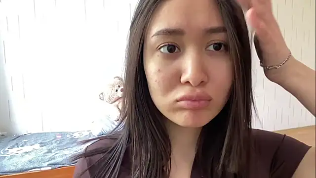 แชท XXX สดของ YourMiIa