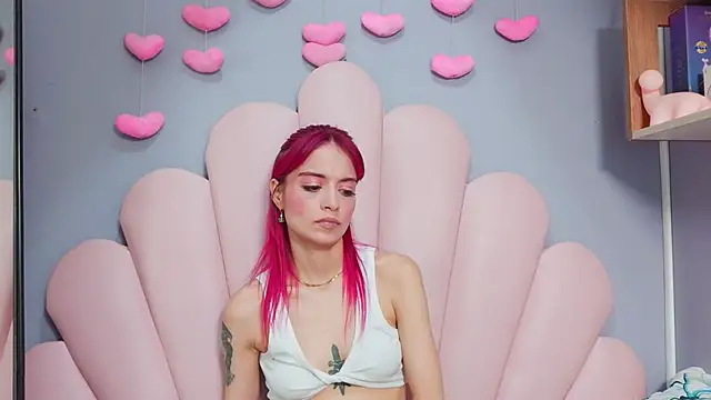 luci_miller Adlı Modelin Canlı XXX Sohbeti