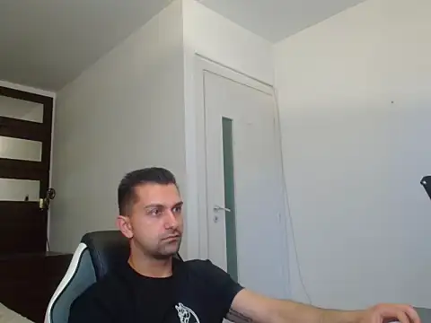 XXX chat uživo modela BryceReign