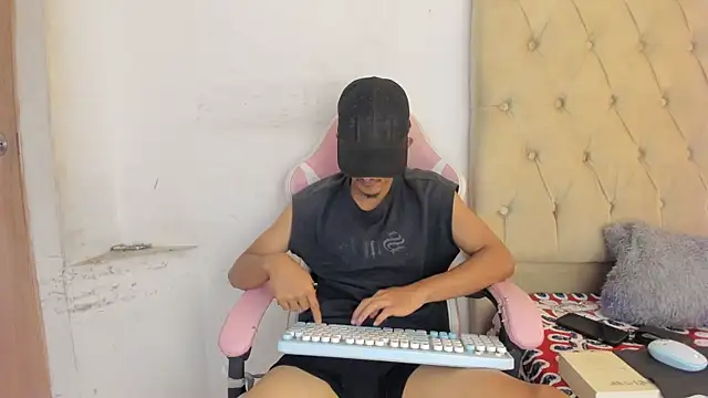 Онлайн чат XXX alpha_marcus