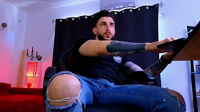 Chat XXX ao vivo de MightyAaron66