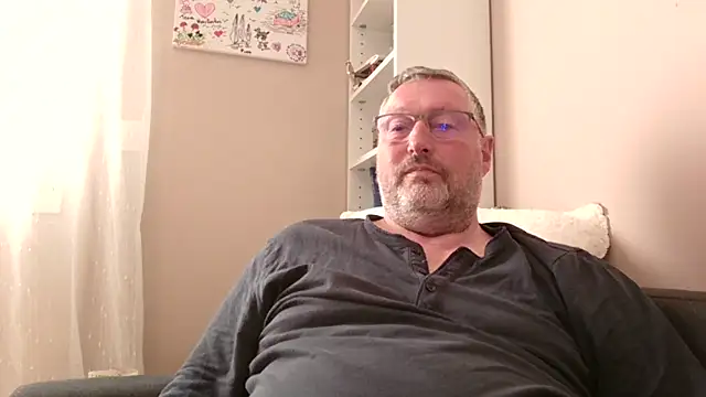 doudou310 élő XXX-chatje