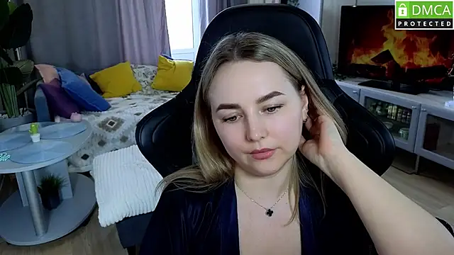 Mira_Mermayd's Live XXX Chat