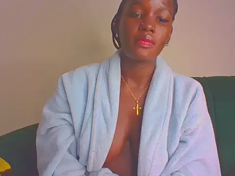 cutesmiling élő XXX-chatje