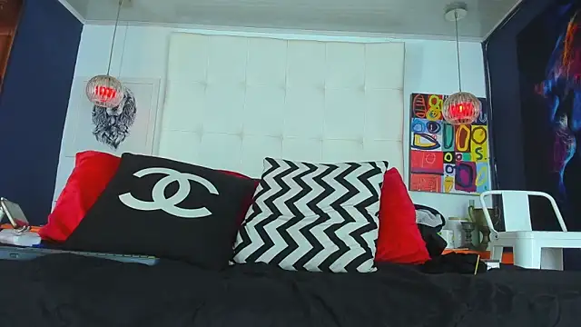 Chat +18 de Tyron77_ ao vivo