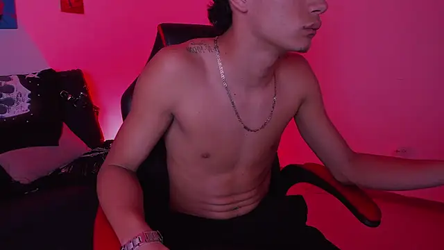 Webkamerová show ryanlatiin