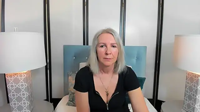 EricaTop's Live XXX Chat