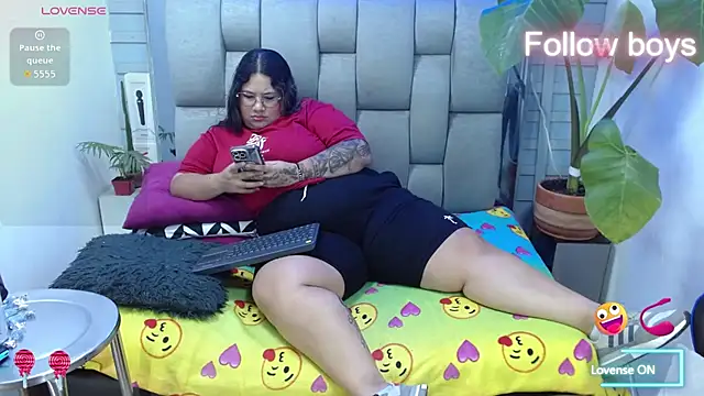 evelin_zaens' Live XXX Chat