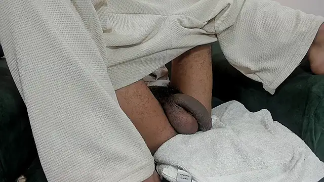 Rpoolrboy 现场XXX聊天