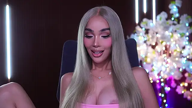 Show Webcam de xxforyoureyesonlyxx