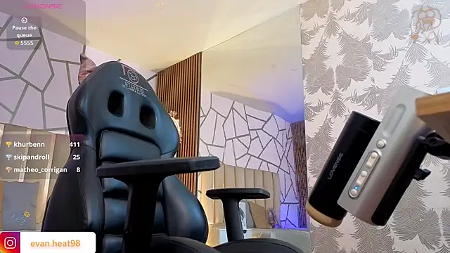 EVAN_TAY élő XXX-chatje