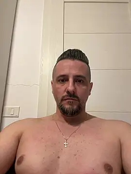 دردشة InsaneMattt الجنسية المباشرة