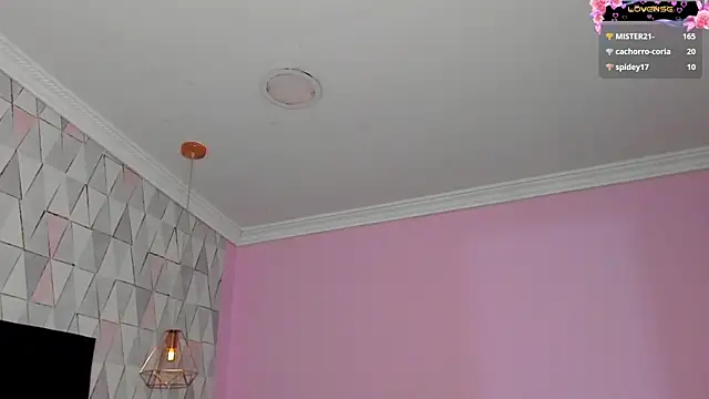 Chatroom XXX en direct de JustinePerry