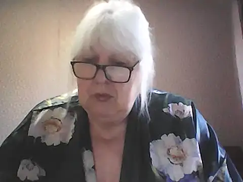 Alexia64231 élő XXX-chatje