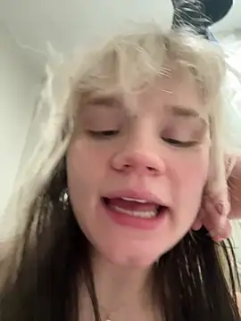 Cutiepiespanks Webcam Show