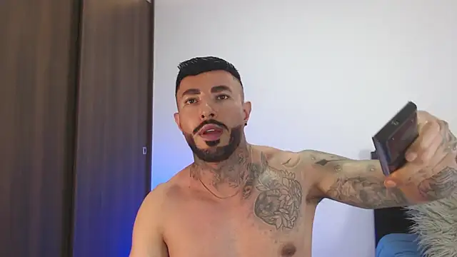 andrea_de_lucaa – webcam-show