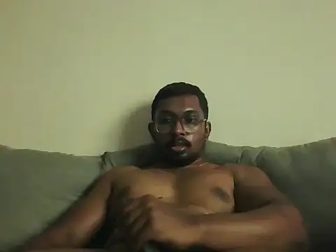 Straightchennaibull Chat XXX live