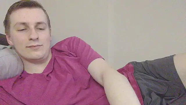 your_andy: διαδικτυακό σόου στην κάμερα