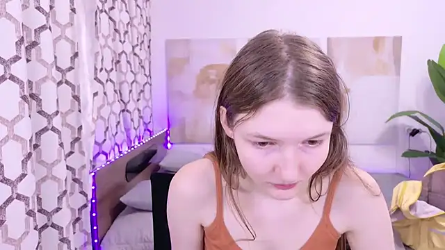 NikaRain's Live XXX Chat