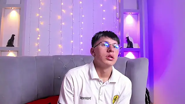 Chat +18 de Alexander_Ammy ao vivo