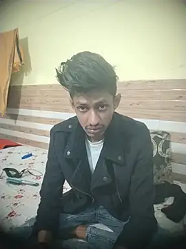 عرض كام xoupleaura