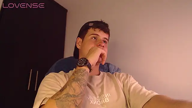 BjornSteel: вебкам-шоу