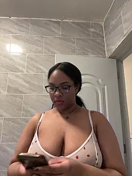 Chaniita Live XXX-chat