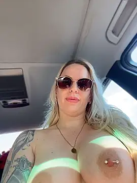 Webkamerová show June695_