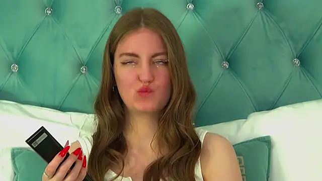 SofiaSarvain – Naživo XXX chat