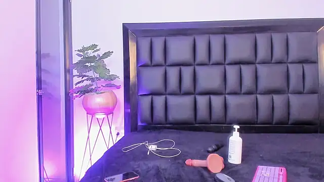 Živý XXX chat mia_roosee1