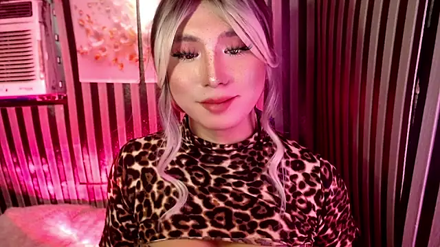 HoresCOCKLUCY 在線直播表演