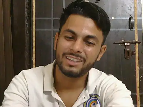 عرض كام Stubborndesiboy