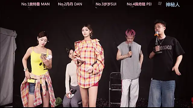 Luckygirls-340 Show Webcam