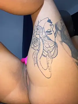 MARYADSUARD's Live XXX Chat