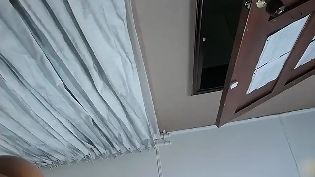 GiaTegelのライブXXXチャット