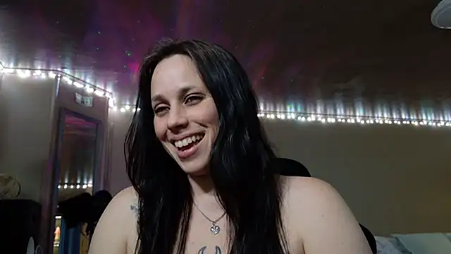 mavismable: онлайн-секс-чат