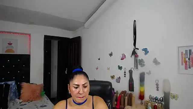 Онлайн чат XXX mature_bigboobs10