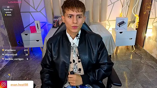 Czat XXX na żywo – EVAN_TAY