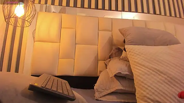 camila__herrera's Live XXX Chat