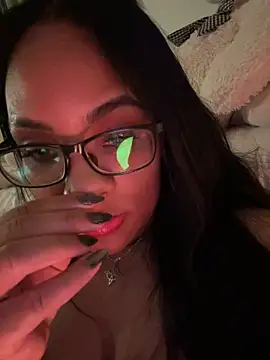 แชท XXX สดของ Chaniita