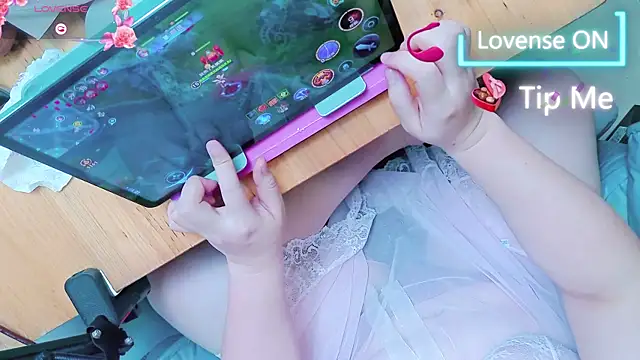 Chat XXX en directo de AngelwithEcup