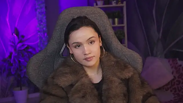 MonicaFarmer Chat XXX in diretta