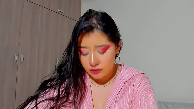 x_Adeline_: онлайн-секс-чат